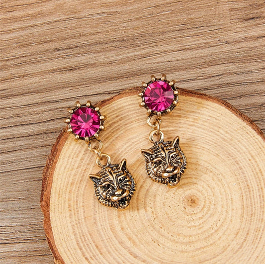 Lion decor drop earrings